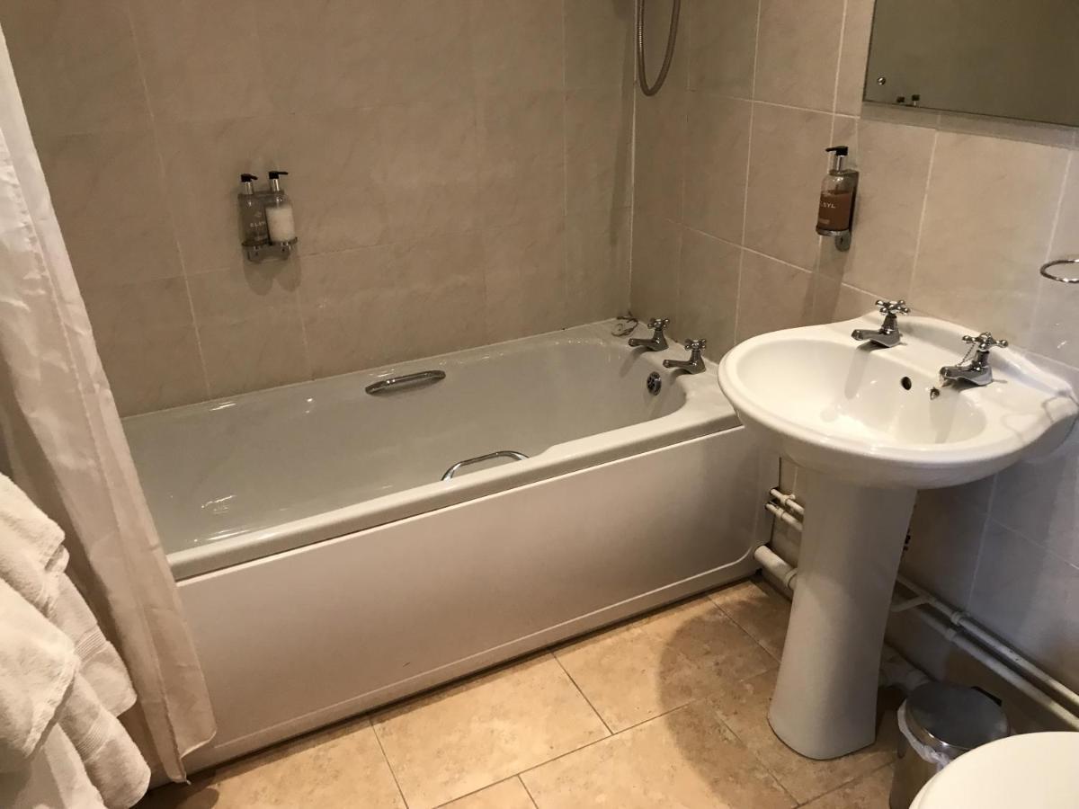 The White Horse Hotell Beyton Rom bilde